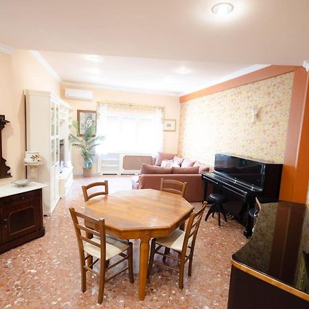 Appartamento La Casa Di Daniela Lido di Ostia Esterno foto