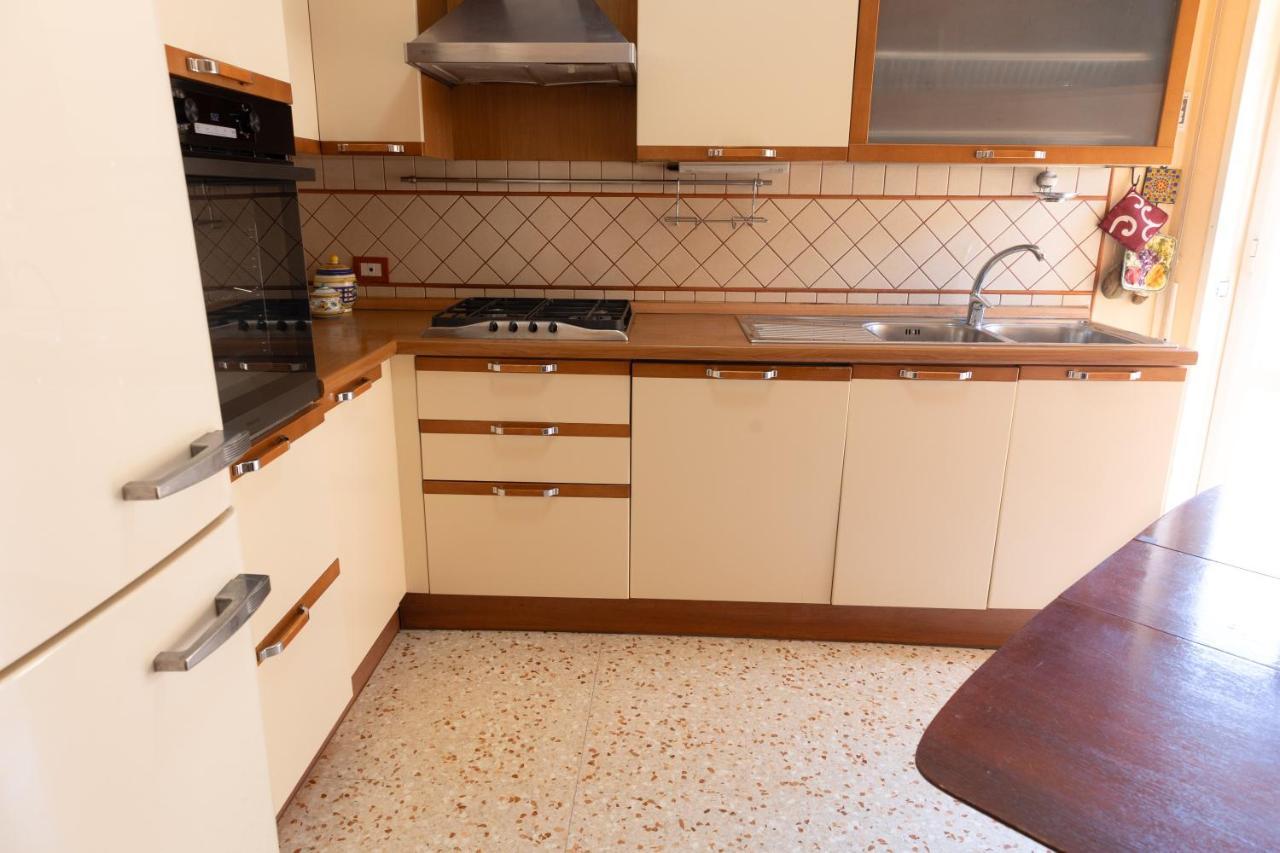 Appartamento La Casa Di Daniela Lido di Ostia Esterno foto